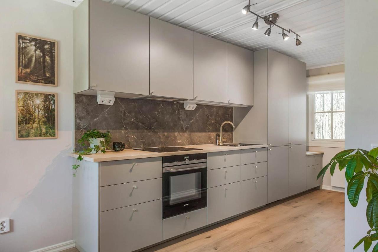 Nyrenoverat Gardshus Pa Havstomt Med Hoeg Standard Ornskoldsvik Exterior photo