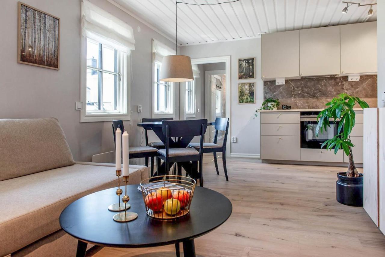 Nyrenoverat Gardshus Pa Havstomt Med Hoeg Standard Ornskoldsvik Exterior photo